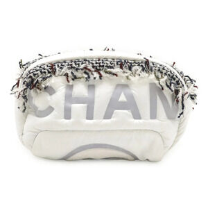 CHANEL White Pouch